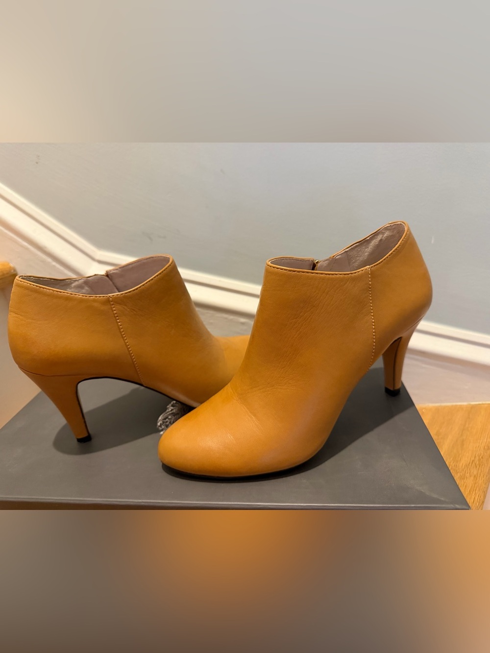 Vince Camuto Carmel Leather Ankle Booties